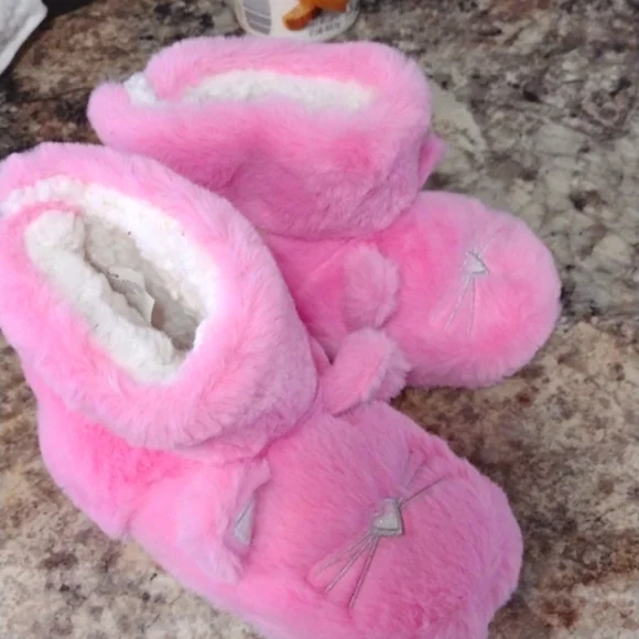 New The Children’s Place kitten house shoes Size 8-9 - Picture 3 of 4